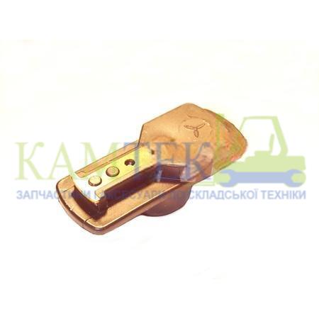 2215705M02_2025-05-11_20-35-54 Бігунок навантажувача TCM