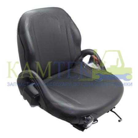 242F6-80101_2026-01-07_14-54-03 Сидіння навантажувача навантажувача TCM FD30Z3