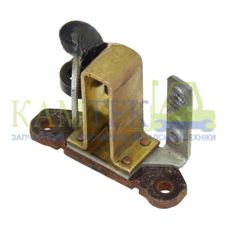 2D21521_2023-12-20_20-25-13 Щеткодержатель для эл.Дв. Ес 6,5 /7,5 /28 погрузчика BALKANCAR