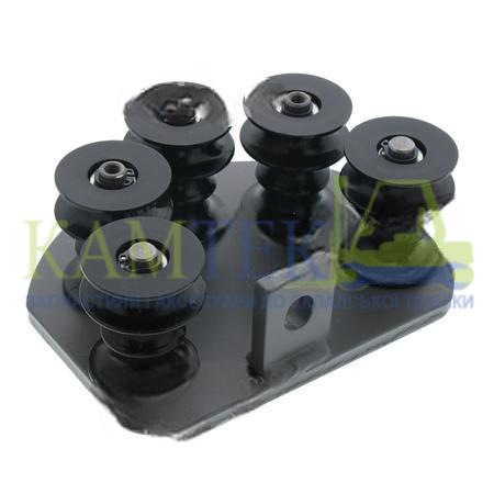 51446382_2025-05-01_15-31-04 Кронштейн із роликами в зборі навантажувача JUNGHEINRICH