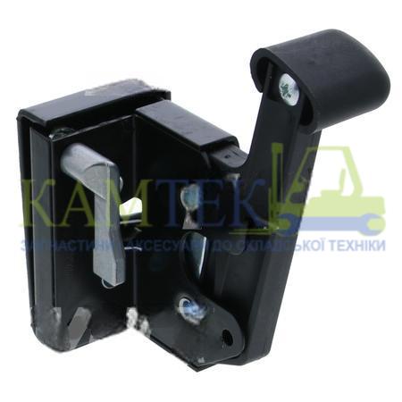 558802660071_2025-04-15_22-43-38 Ручка дверей навантажувача Toyota 62-8FD20