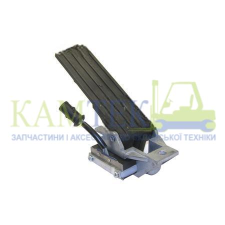 ST309439_2025-04-10_15-13-50 Педаль ножного керування навантажувача LINDE